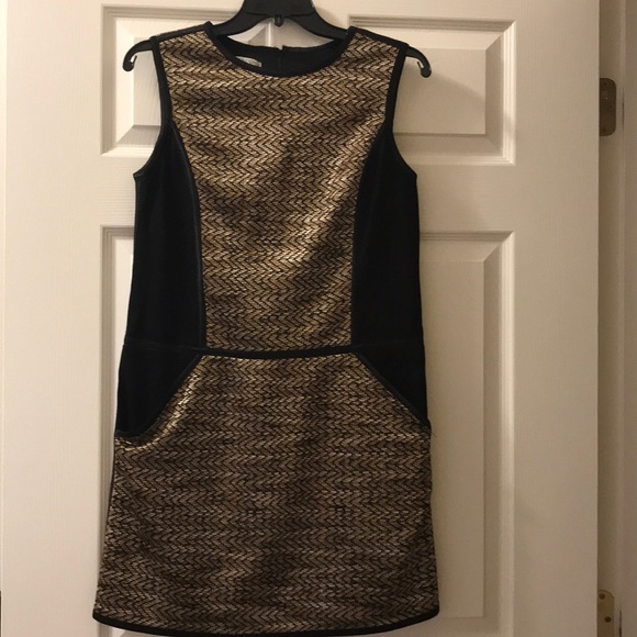 Maggy London Dresses & Skirts - Unique Maggy London Dress - looks like Chanel